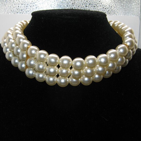 3 Strand Pearl Choker Necklace - Picture 1 of 4